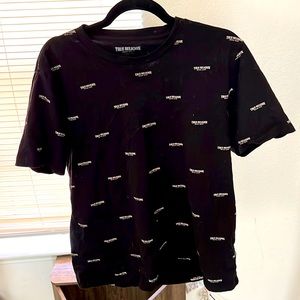 Men’s large true religion shirt